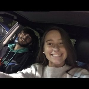 Meet your Posher, Alexis